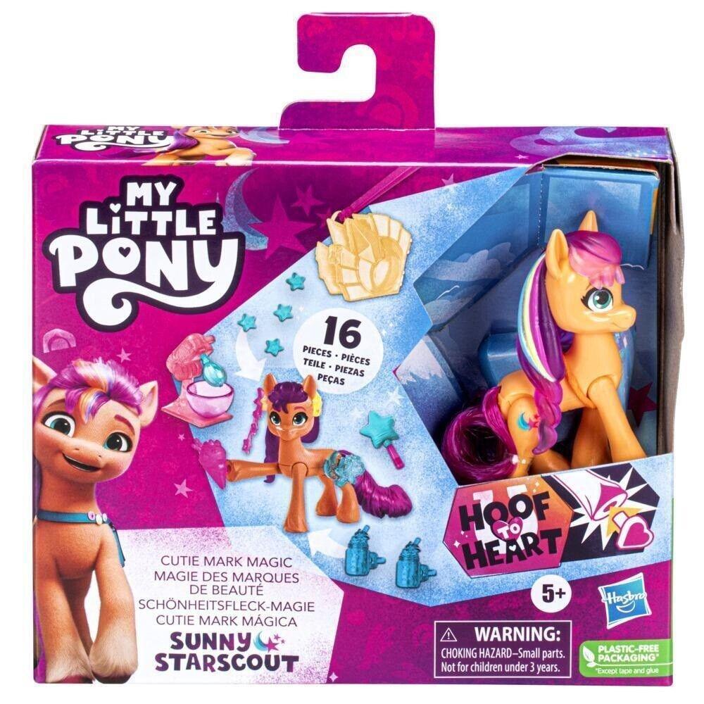 My Little Pony Sunny Starscout Cutie Mark Magic 3-Inch Hoof to Heart Pony Surprise Accessories