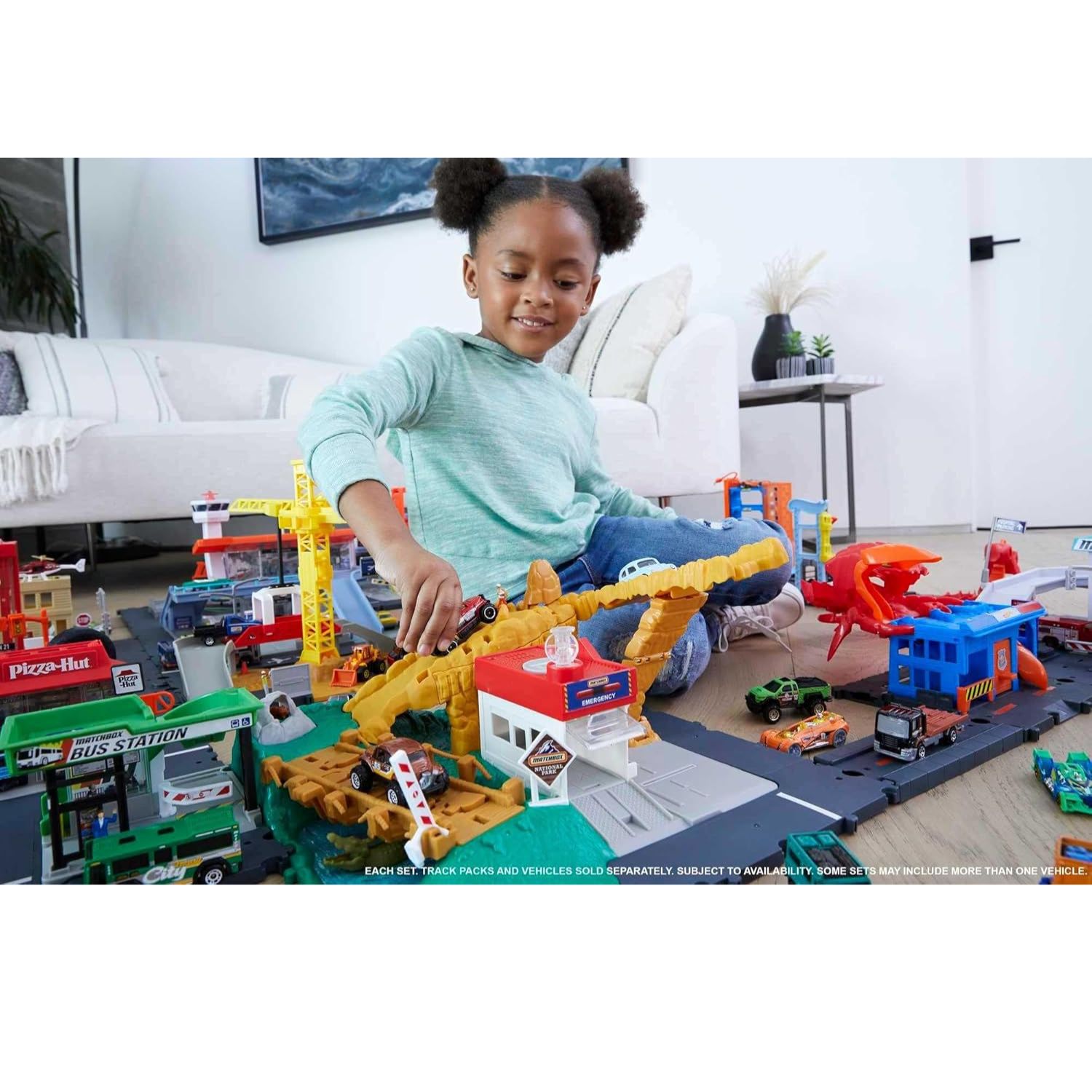 Hot Wheels City Downtown Track Set City Parking Garage Car Wash Burger Play