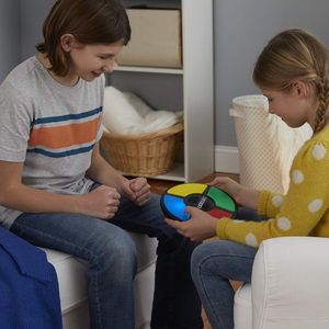 Simon Handheld Electronic Game Lights Sounds Memory Challenge Toy Ages 8 Plus