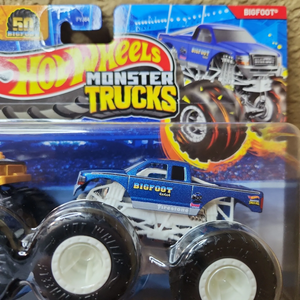 Hot Wheels Monster Trucks Bigfoot 50th vs Classic Demolition 1:64 Diecast Set