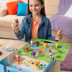 Littlest Pet Shop Traveling Adventure Playset 12 Pets 12 Accessories Cards 4+