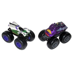 r Hot Wheels Giant Wheels Monster Jam 2 Pack Truck 1:64 – Buzz Lightyear Vs Zurg