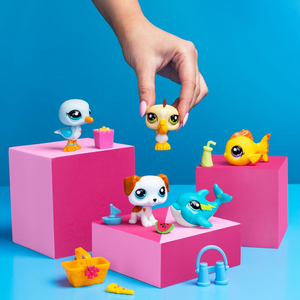 Littlest Pet Shop Beach Besties Collector Pack 5 Pets with Accessories Card 4+
