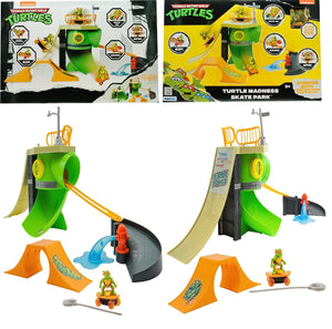 Teenage Mutant Ninja Turtles 18-Piece Turtles Mayhem Madness Skate Park Playset