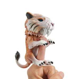 WowWee Fingerlings Untamed Tiger Sabretooth Bonesaw Interactive Toy Pet