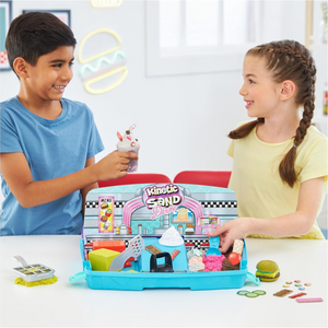 Kinetic Sand Grill N’ Scoop Diner Playset 2lbs Color Sand 27 Tool Folding