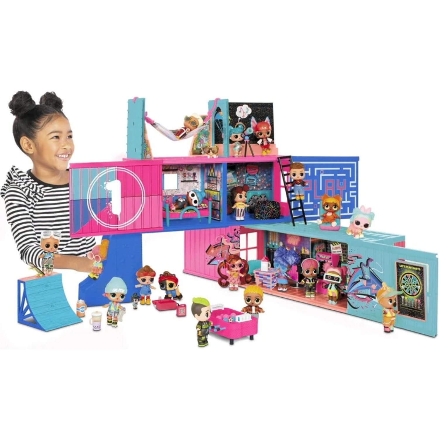 L.O.L. Surprise Fashion Show House Playset 40+ Surprises 2 Exclusive Dolls 4+