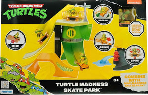 Teenage Mutant Ninja Turtles 18-Piece Turtles Mayhem Madness Skate Park Playset