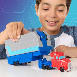 Transformers EarthSpark Optimus Prime Battle Trailer 2-in-1 Playset New Toy