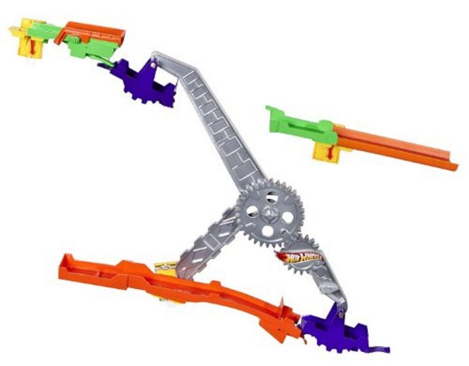 Hot Wheels Seesaw Smash Car Race Track Set Ages 4+ New Toy Fun Boys Play Gift