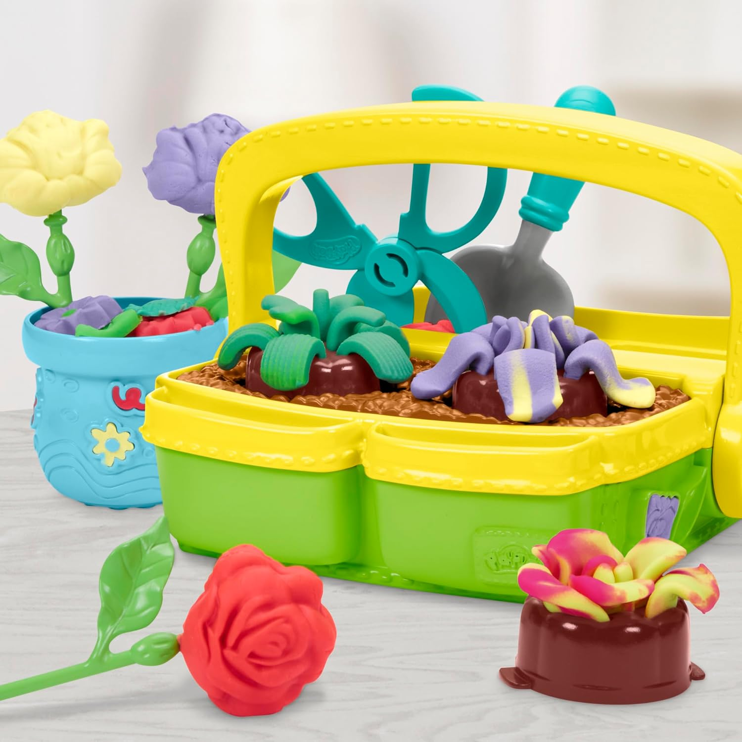 Play-Doh Blooming Flower Garden Toy Playset Nature Pretend Play New Toy
