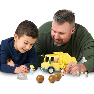 Bluey Dump Truck Toy Vehicle with Tilting Bed, Rocks, Hard-Hat Bluey Muddy 3+