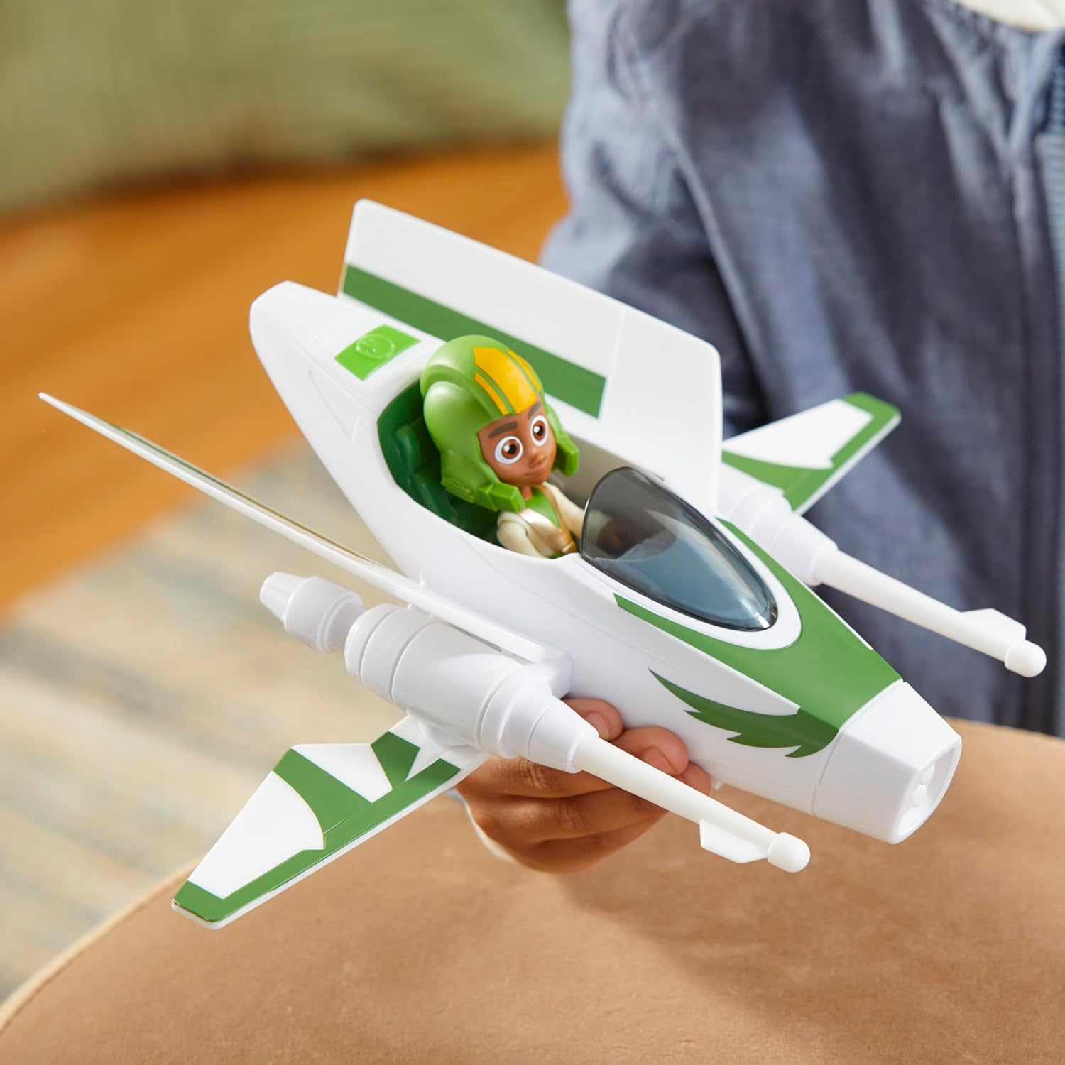 Star Wars Kai Brightstar Jedi Pilot Feature Vehicle with Figure & Ship Toy Ages