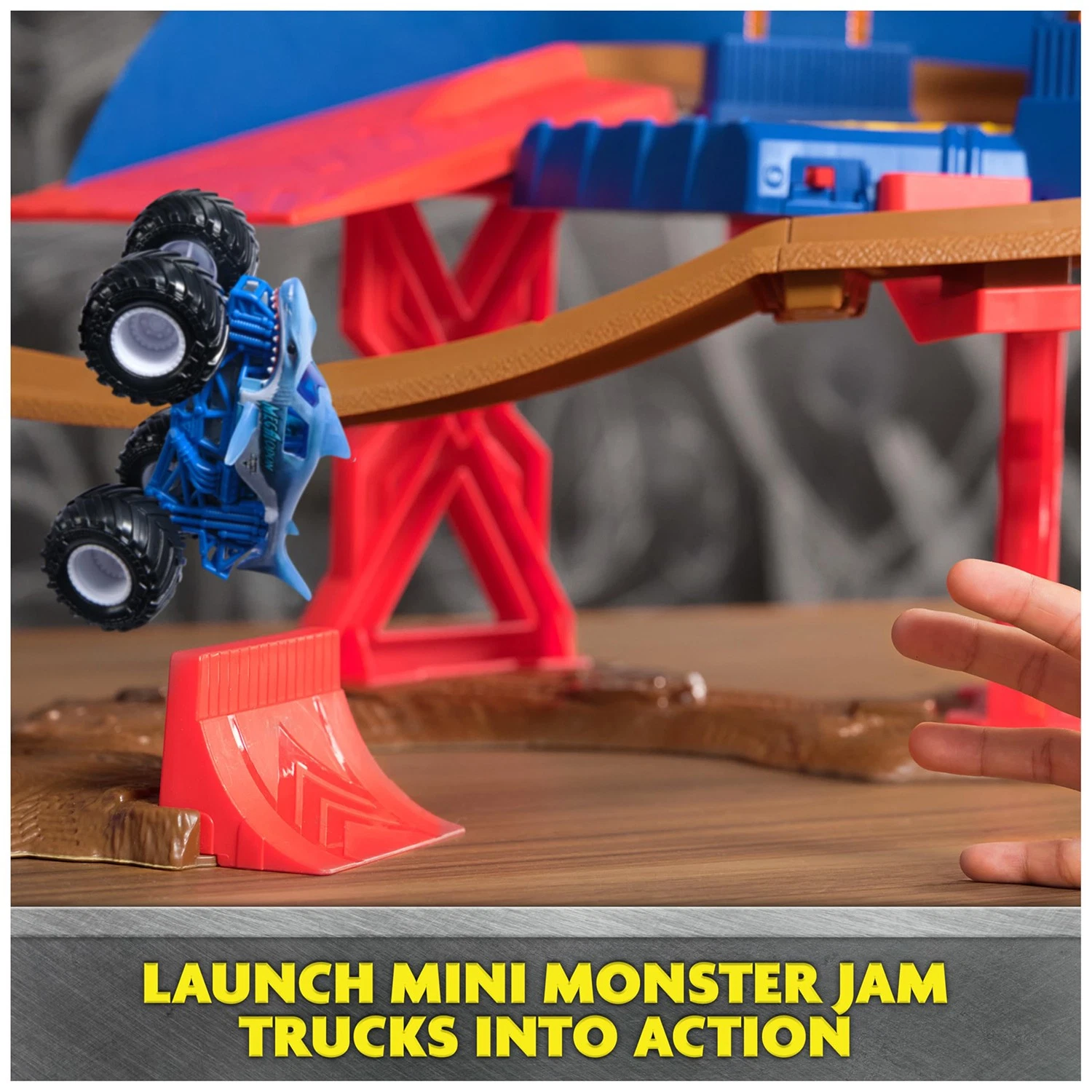 Monster Jam Supercharge Speedway Playset with Megalodon & El Toro Loco Trucks