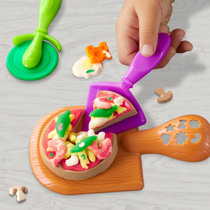 Play-Doh Kitchen Creations Pizza Oven Pretend Play Set 6 Compound 8 Accessories