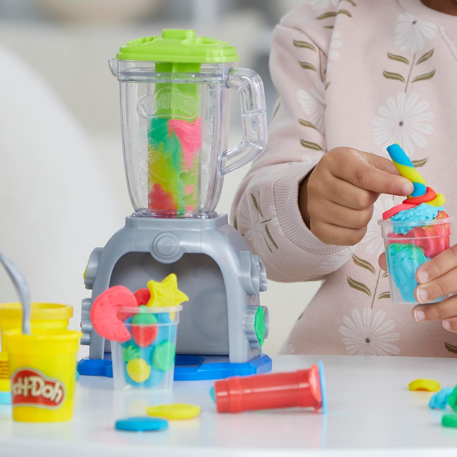 Play-Doh Swirlin Smoothies Blender Playset Kitchen New Toy