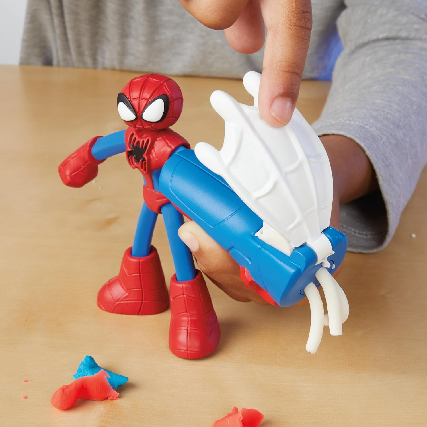 Play-Doh Marvel Hero Playset Action Figures with Wearable Tools