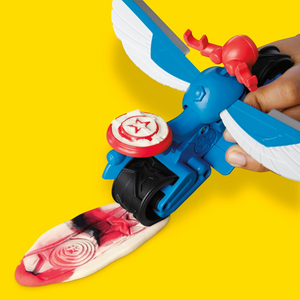 Play-Doh Marvel Captain America Moto-Slicer With Bendy Figure