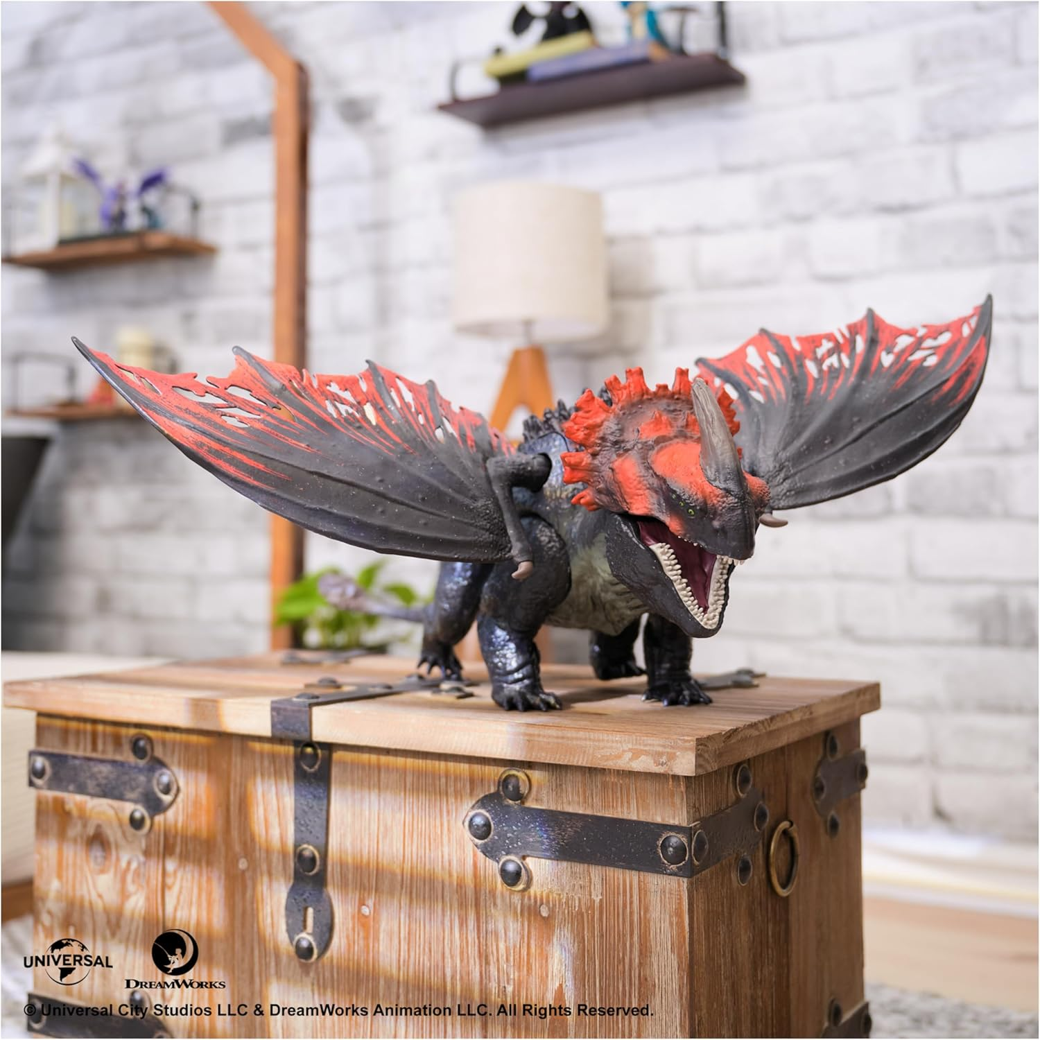 Dreamworks Dragons Titan Red Death Dragon Figure Roaring Wings Action Play Toy