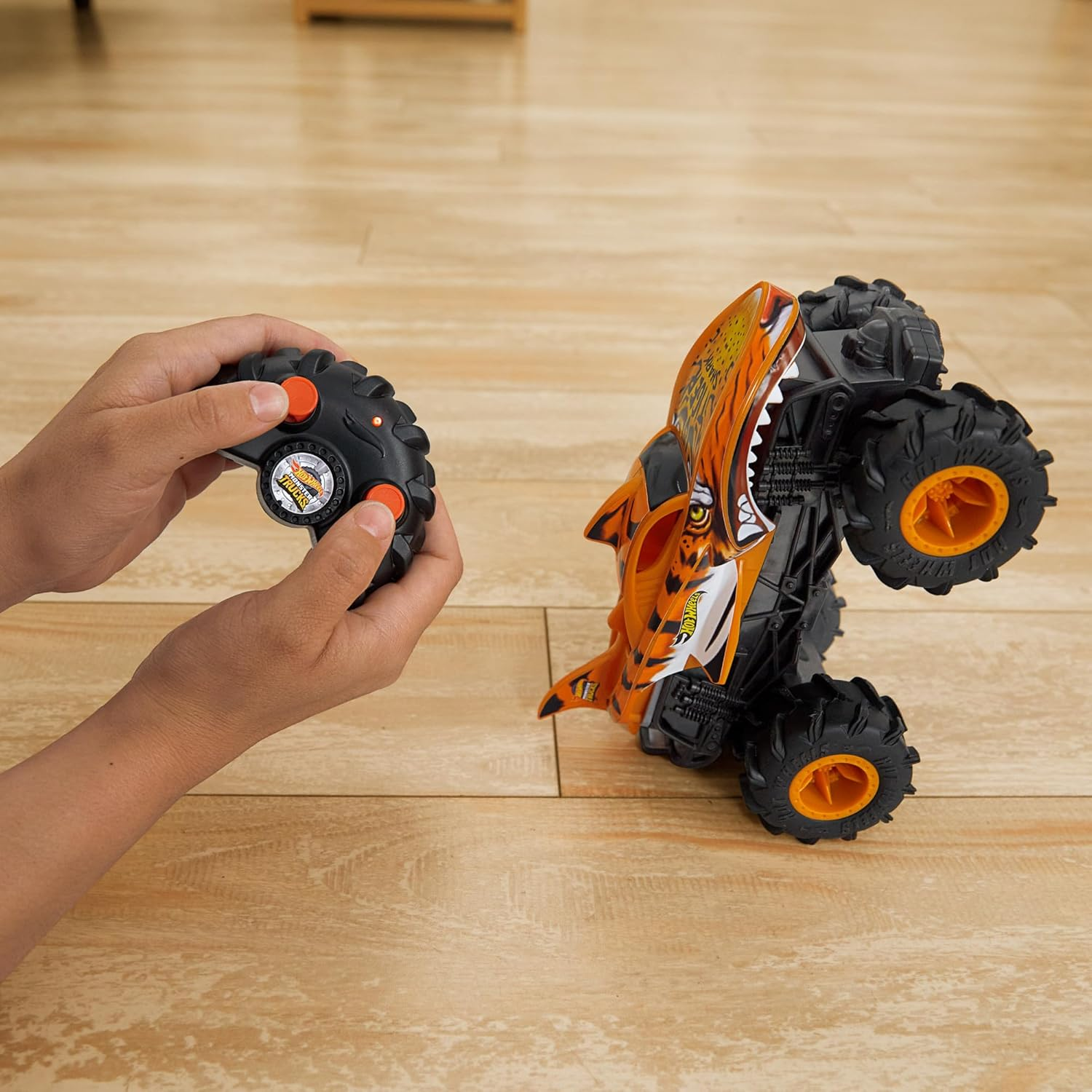 Hot Wheels Monster Trucks RC Tiger Shark 1:24 Remote Control Car Toy Age 4+
