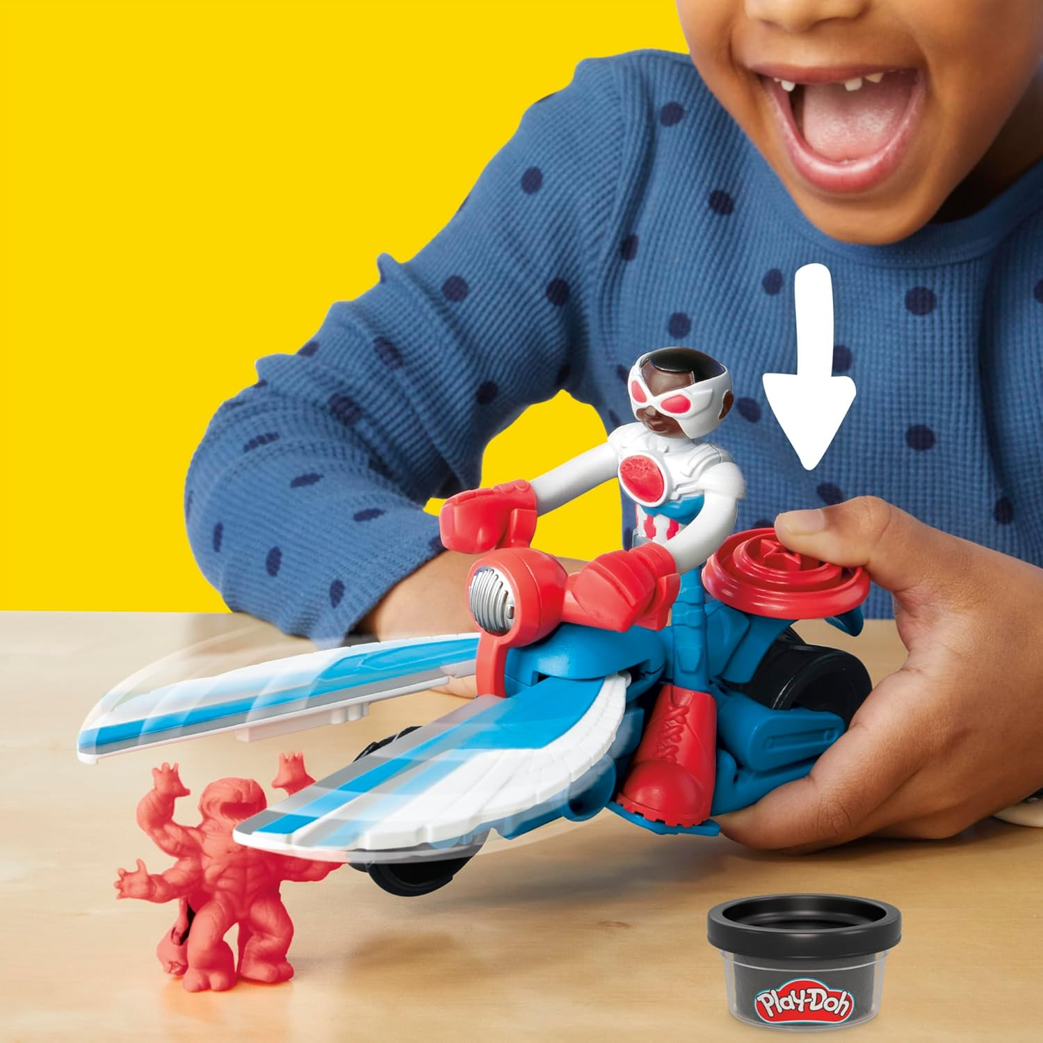 Play-Doh Marvel Captain America Moto-Slicer With Bendy Figure