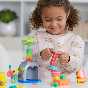 Play-Doh Swirlin Smoothies Blender Playset Kitchen New Toy