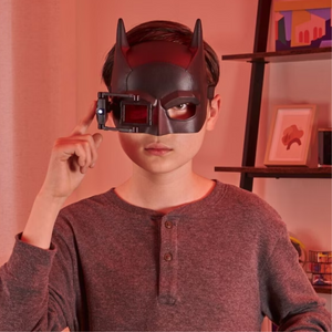 Batman Detective Kit with Mask Belt Case Batarang Red Reveal Lens LED Light Play