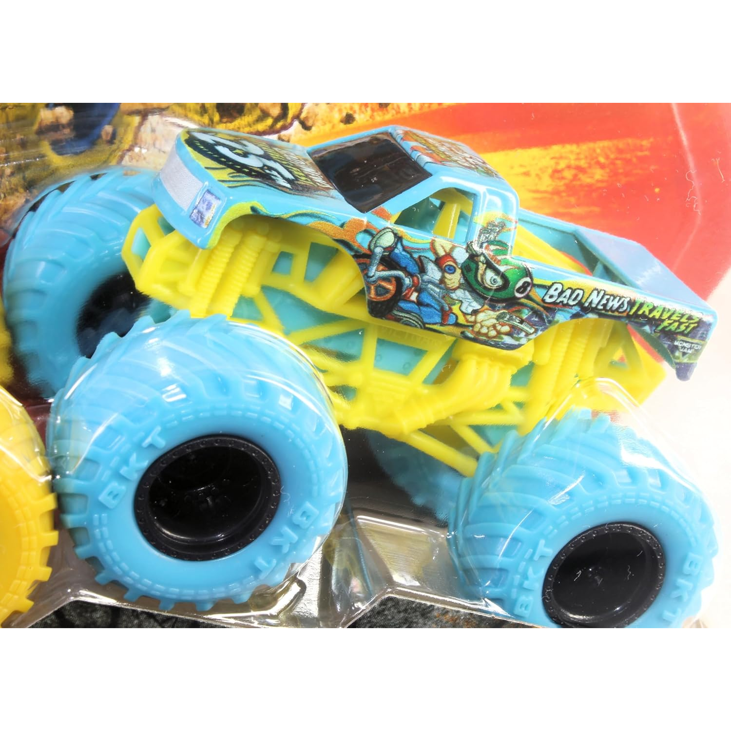 Monster Jam 2-Pack Truck Blue Thunder vs Bad News Travels Fast New Toy Race