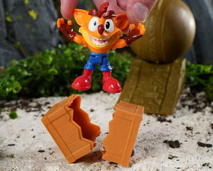 Crash Bandicoot Boulder Dash Diorama Action Figure 2.5-Inch Size New Toy