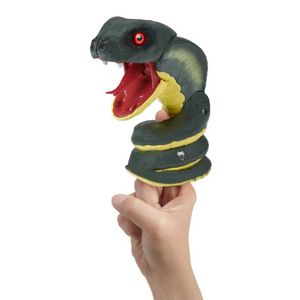 WowWee Fingerlings Untamed King Cobra Snake Fang Interactive Toy Pet