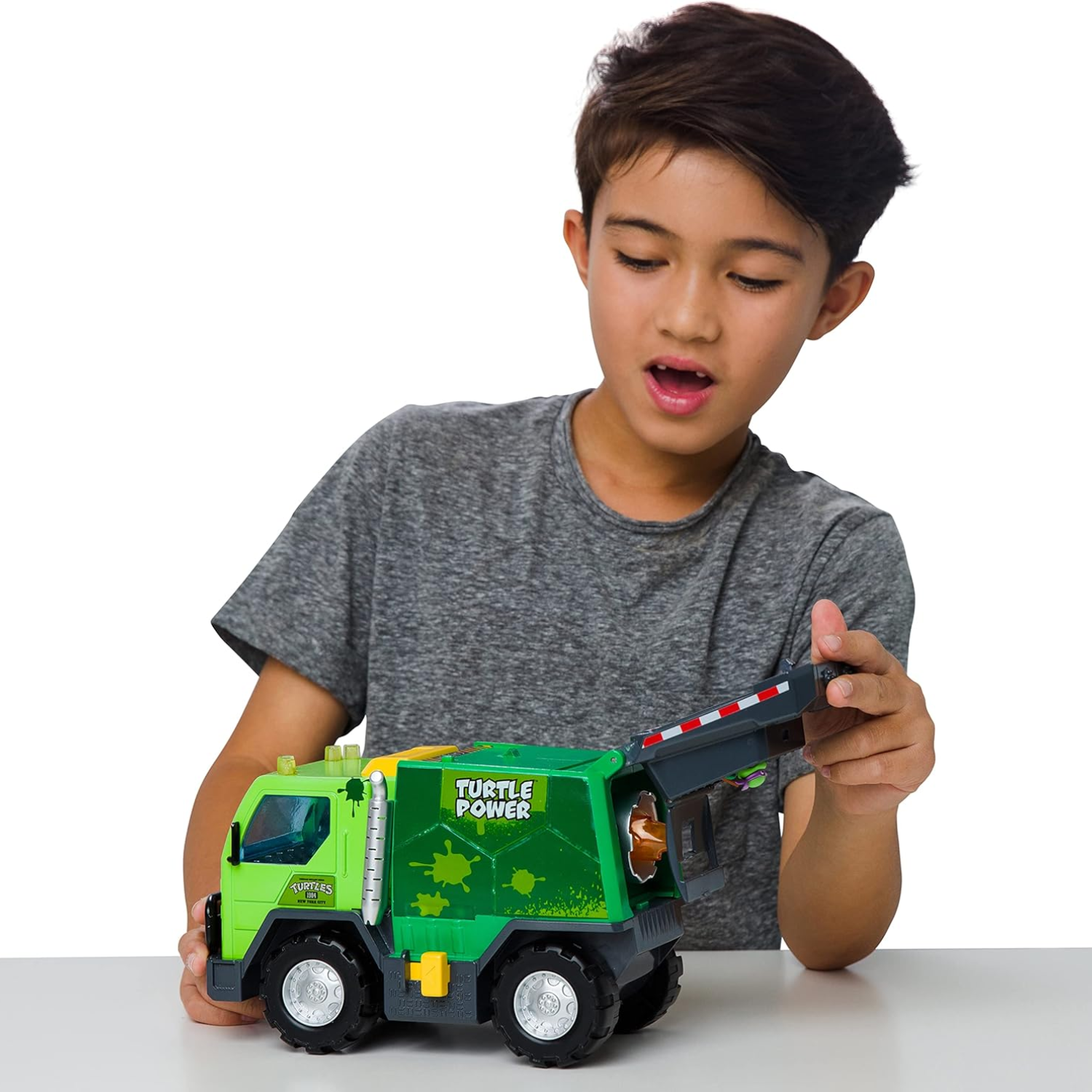TMNT Thrash N Battle Garbage Truck Transforming Vehicle Lights Sounds Toy Age 3+