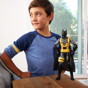 Mattel Batman Missions True Moves Anti Fear Toxin Suit Action Figure DC