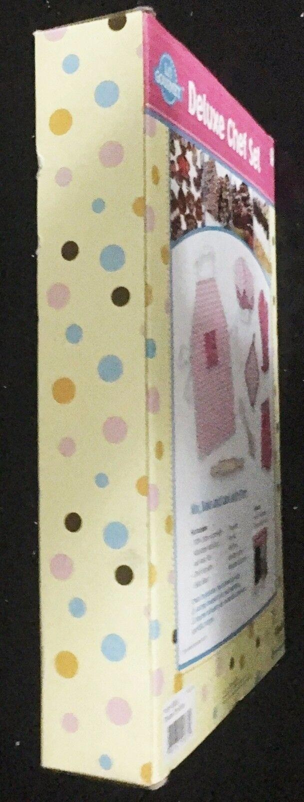 Toysmith Deluxe Chef Set Hat Ages 5+ New Toy Wooden Spoon Hot Pad Rolling Pin