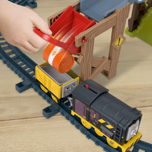 Thomas and Friends Motorized Toy Train Set Diesel Lift Load Construction