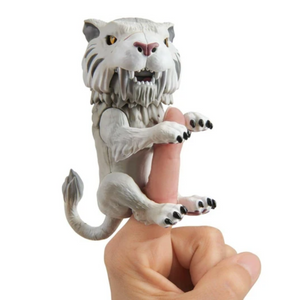 WowWee Fingerlings Untamed Tiger Sabretooth Silvertooth Interactive Toy Pet