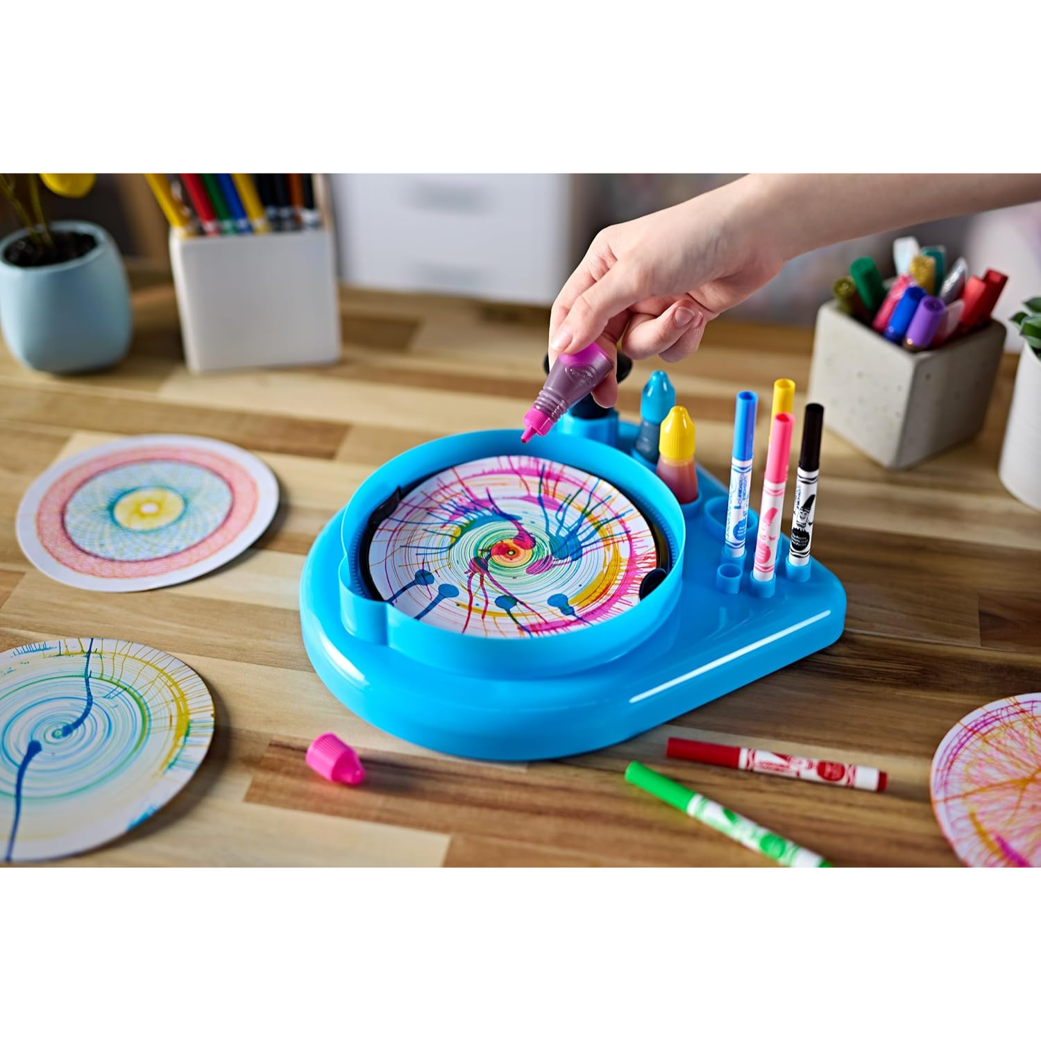 Crayola Spin & Spiral Art Station 2-in-1 Creative Drawing and Spin Art Set Ages