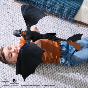 Dreamworks Dragons Ultimate Toothless Figure With Lights Sounds Wing Action 4+