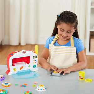 Play-Doh Kitchen Creations Magical Oven Set with 6 Tubs of Dough Ages 3+