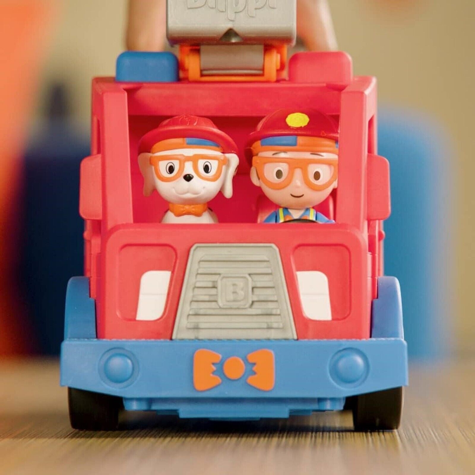 Blippi Fire Truck Feature Vehicle and Fire Dog Extend Ladder Ages 3+New Toy